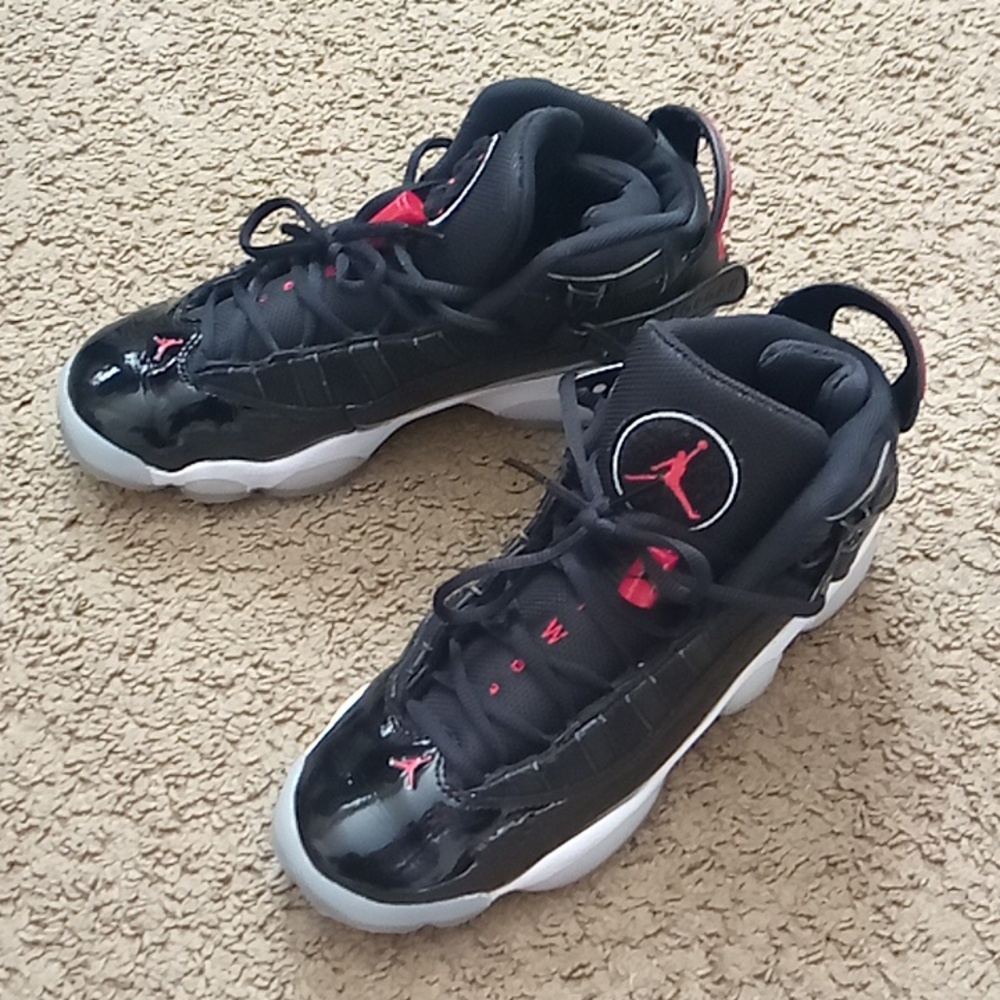 6 Rings Jordans💜